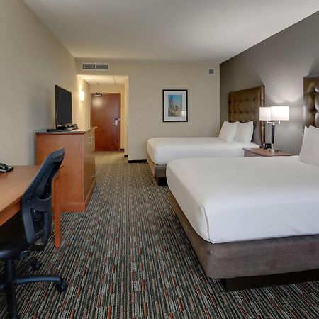 Drury Inn & Suites Charlotte Arrowood Eksteriør bilde