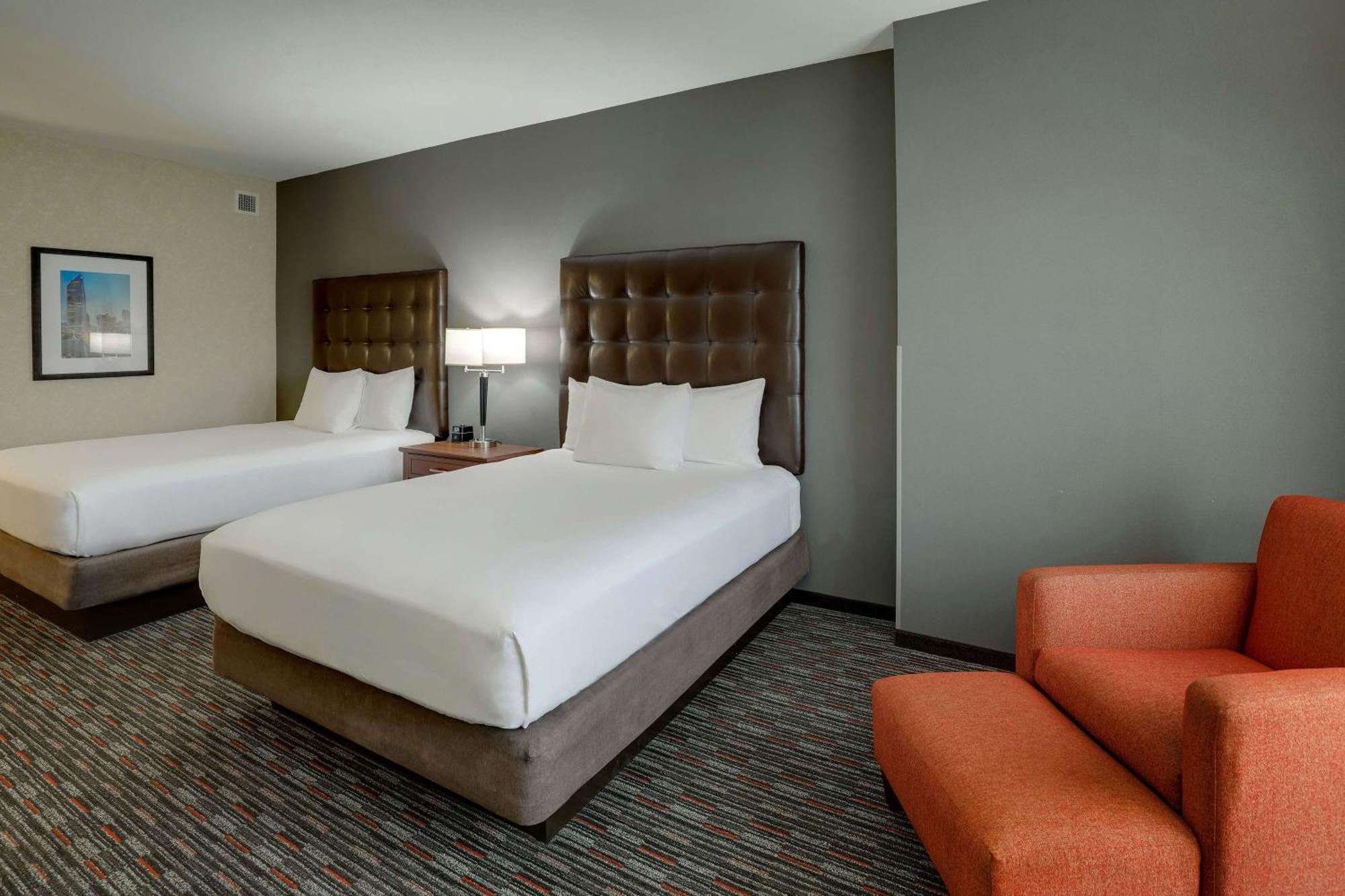 Drury Inn & Suites Charlotte Arrowood Eksteriør bilde