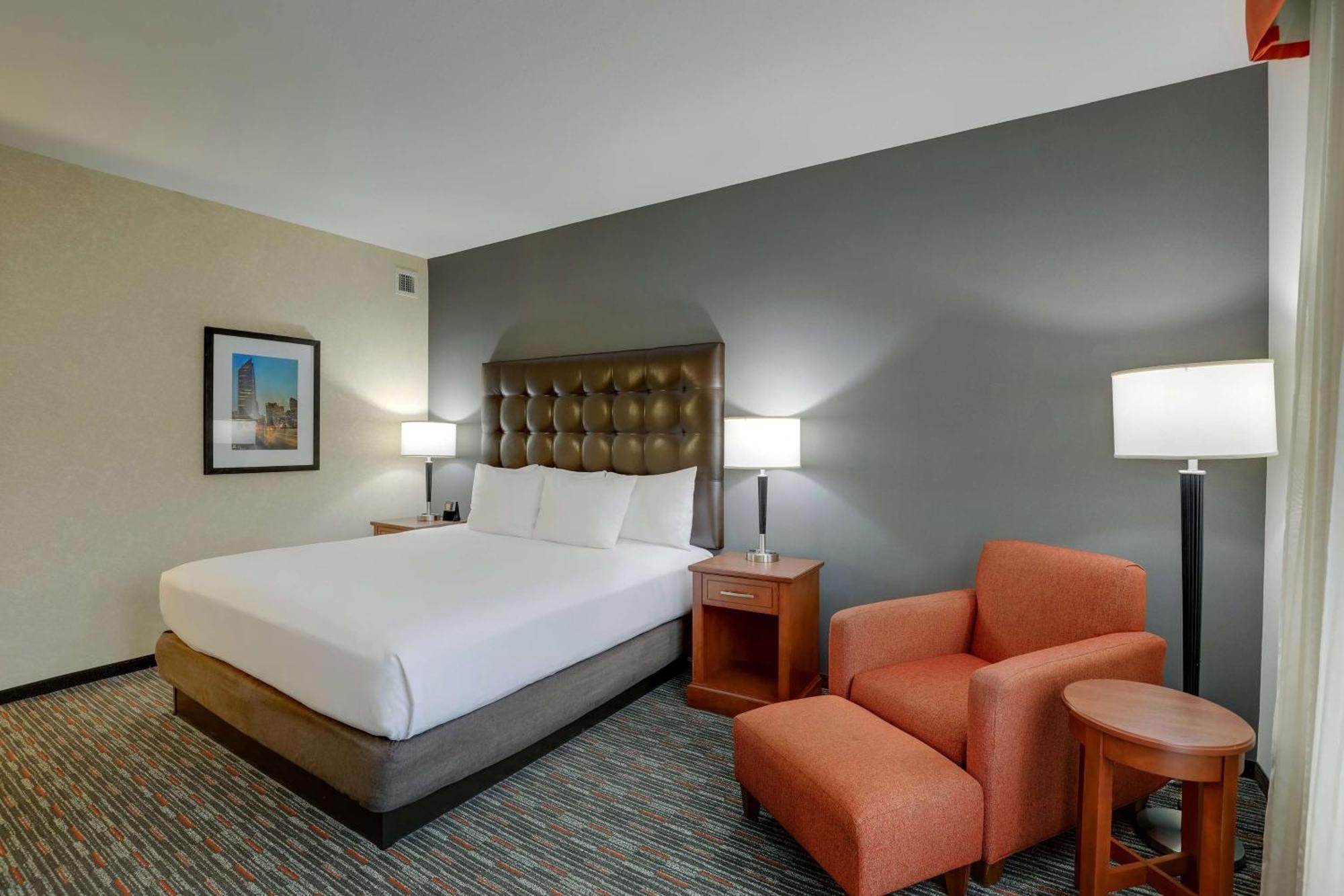 Drury Inn & Suites Charlotte Arrowood Eksteriør bilde