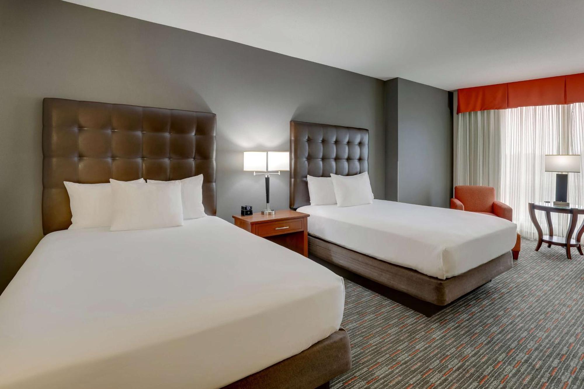 Drury Inn & Suites Charlotte Arrowood Eksteriør bilde